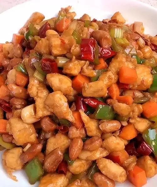 家庭炒猪肉怎么炒好吃 a318509504f44b4a983bd59a8d621075.jpeg