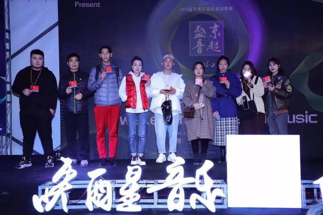 进行时的歌曲 c8e1498f18594e7db665e50ac1621e08.jpeg