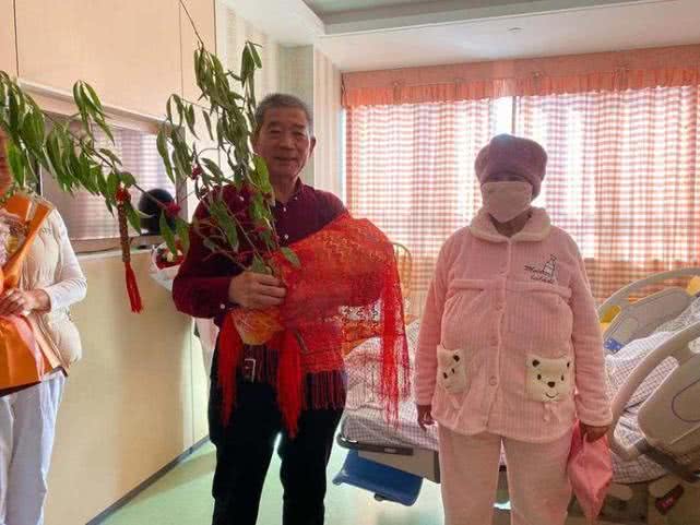 点击图片看原样大小图片
