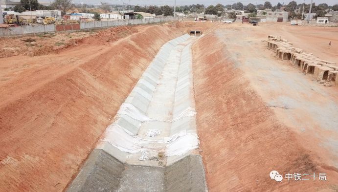 排水沟施工规范 e1a7611a58f040a3ac22d9d8a3ec49b5.jpeg