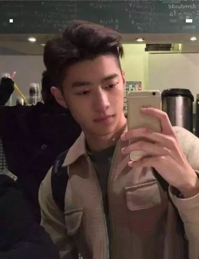 怎么样让自己变得年轻帅气 0c19fd9979904b4c82568198b54992db.jpeg