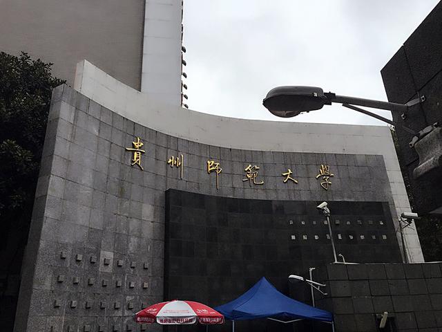 上海哪些大学招美术生（上海哪个大学收美术生）