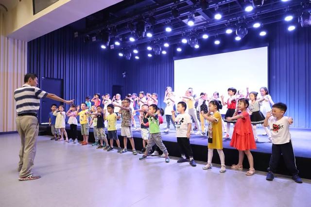 什么是少年感演讲 6dcf630887794526805bfa70fbd03520.jpeg