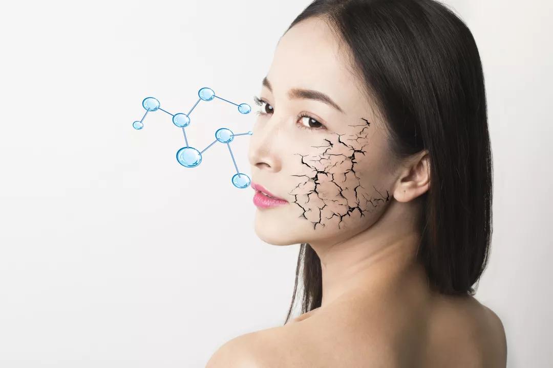 秋季天气干燥,肌肤容易缺水.