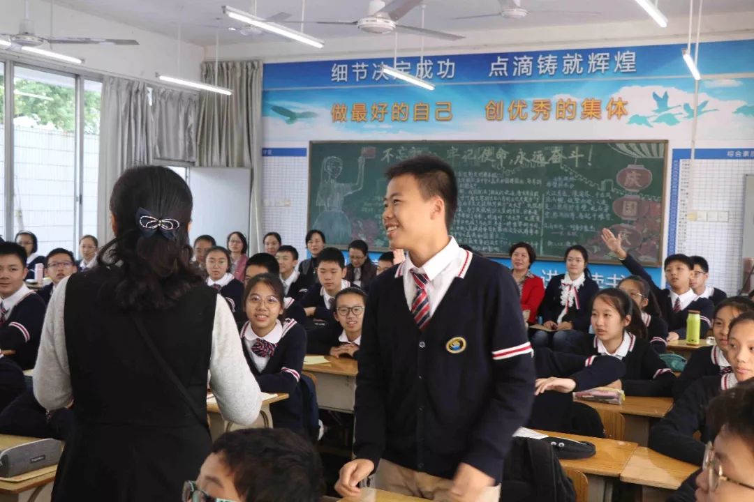 广西妇儿工委赴柳州市龙城中学就性别平等教育进中小学课堂项目试点