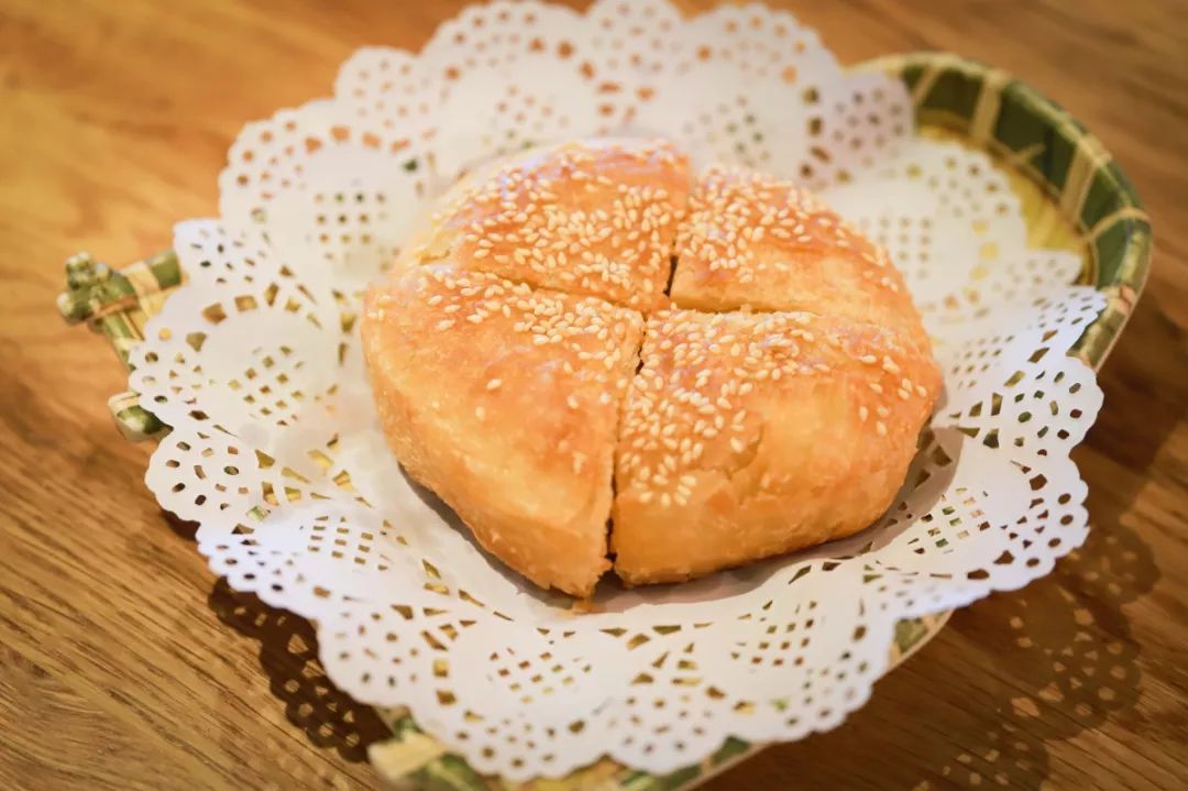 喷香酥脆的炸烧饼和百搭解腻的金针菇