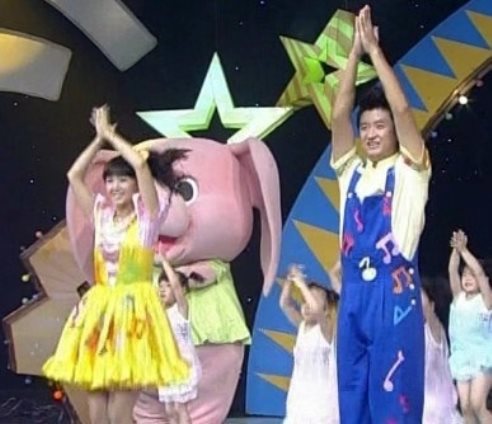 飞行家族 060f3e0c41a14db98bcf6502181f8de9.jpeg