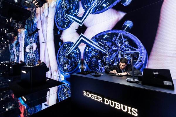 �޽ܶű�:�Ʊ���ĳ���������