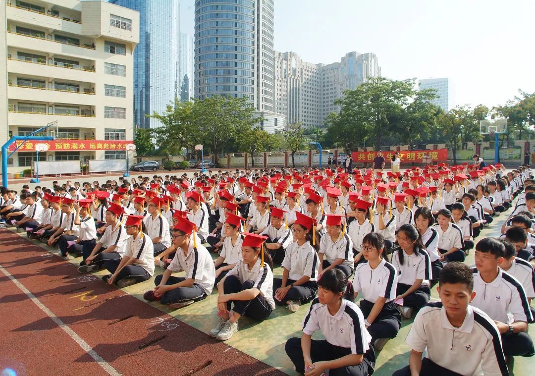 【汕头最美校服】这些超好看的校服我爱了!你的学校上榜了吗?