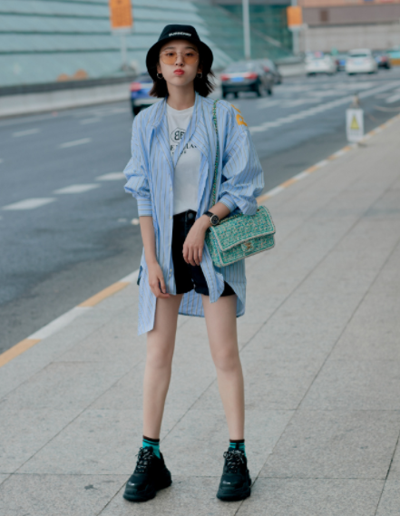 凹造型拍照姿势酷 2f43779e9266499ca4167c550757af52.png