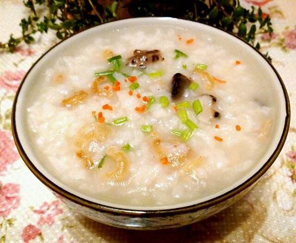 一道营养好吃的大米粥:香菇大虾米粥