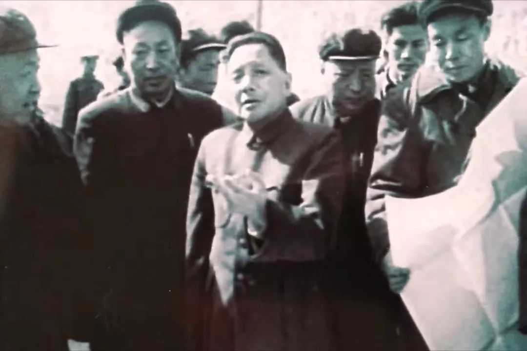 ����Ԫ��������ɽ��