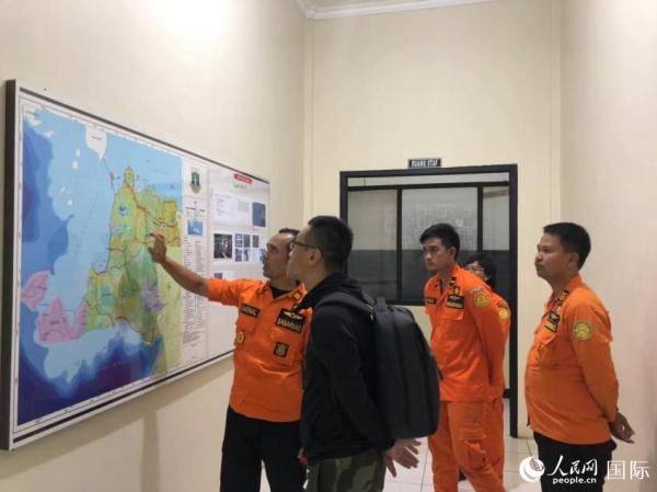 两名中国公民在印尼潜水失踪，搜救工作紧张进行