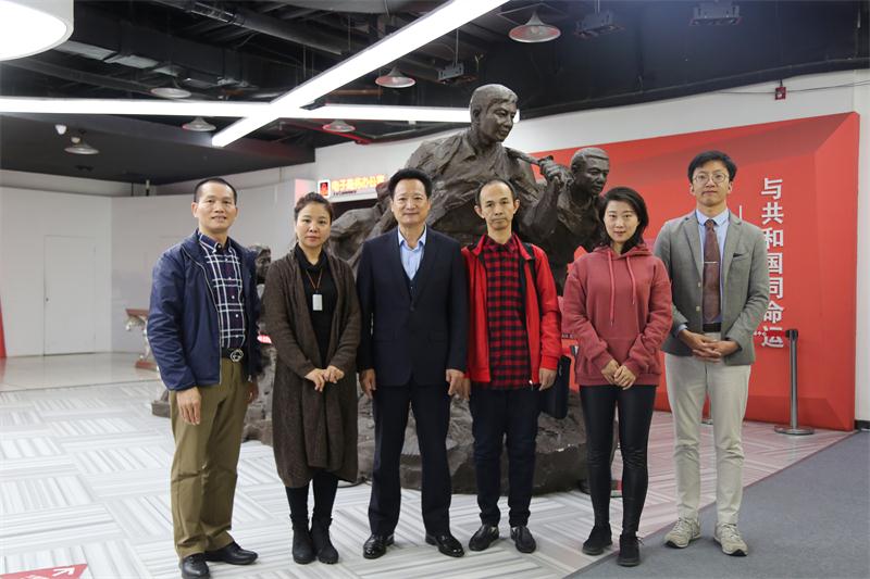 caia北京会展中心喜迎东影集团考察团到馆参观_潘忠林