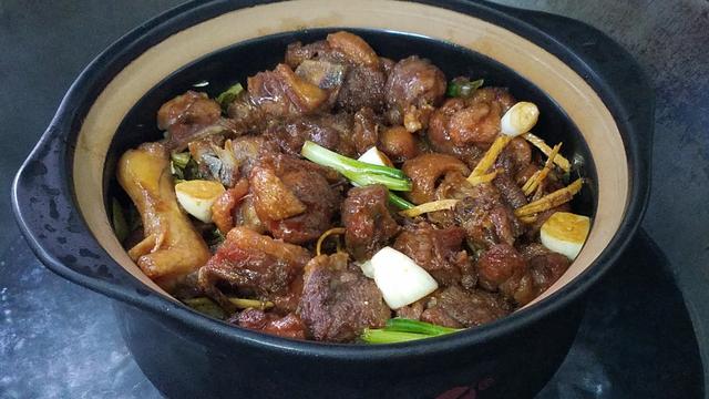 什么菜烧鸭肉好吃 9514f1e1dc964ef8bae9b553bfbc1120.jpeg