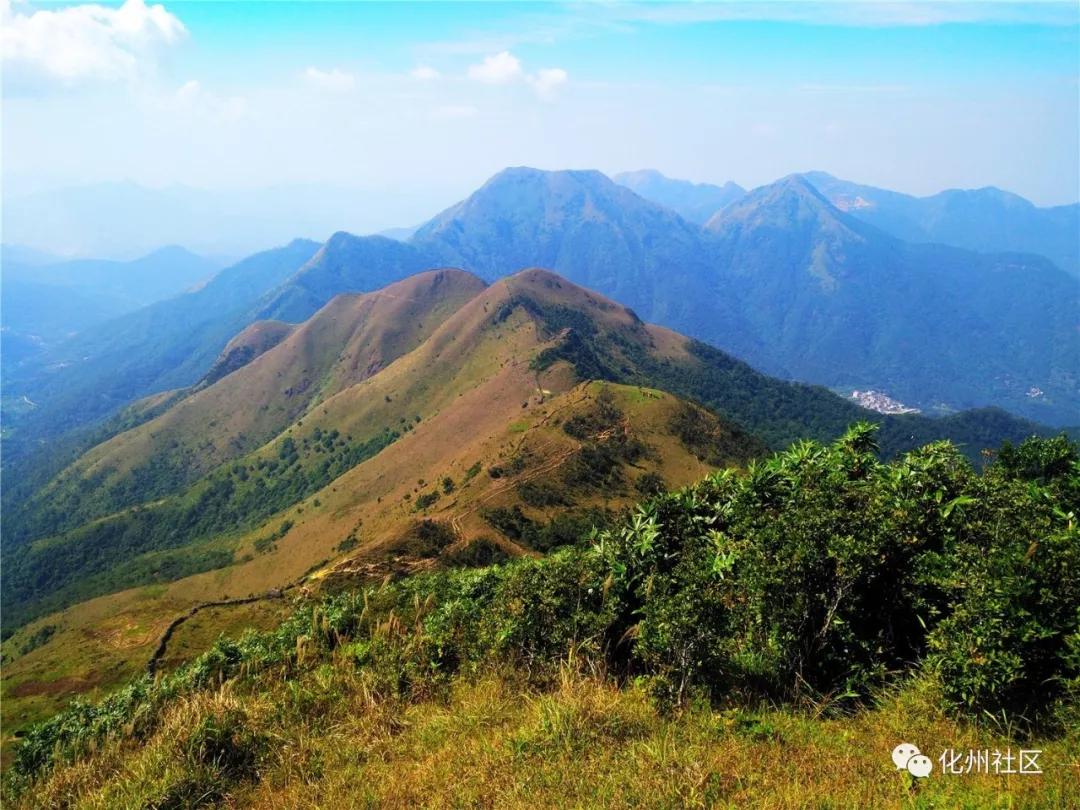 照片回顾2019化州社区一起来秋游第六站11月3日高州平云山