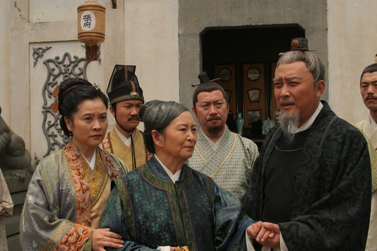 《万历十五年》:黄仁宇叙述的6个明史人物,他们或身败