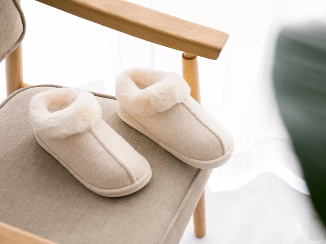 好点的男棉拖 20f4e8ab5f37498a9d6d6d398b287c5f.jpeg