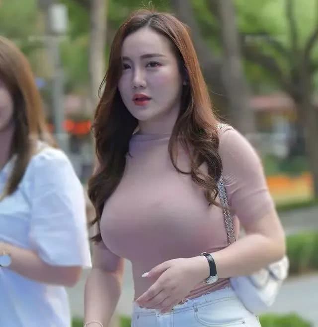 微胖女人有哪些魅力 286e6836c4bb4a8285e7bdef7e16911d.jpeg