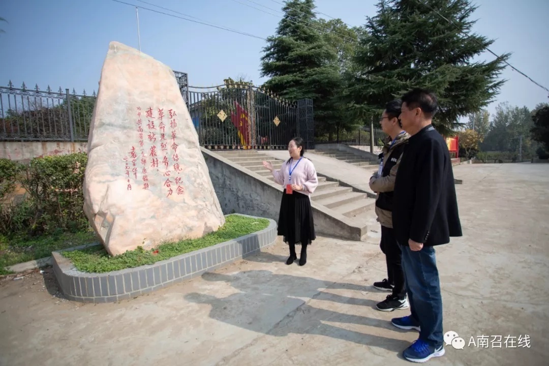 南召多少人口_南召五朵山