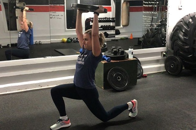 怎么快速减肥130斤 9827fda0f3b1444487a422040c1b10c1.jpeg