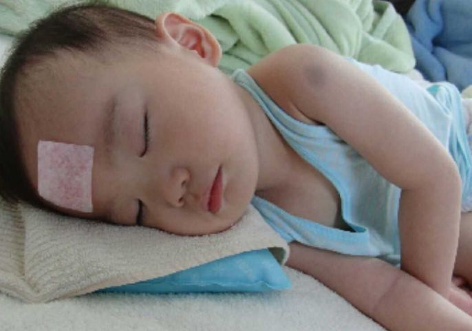 寶寶多大可以吃成人食品?，兒科醫生：寶寶一歲以內三種輔食要少吃