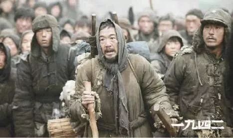 一把年纪还敢签卖身契，张国立怎么生了个狗儿