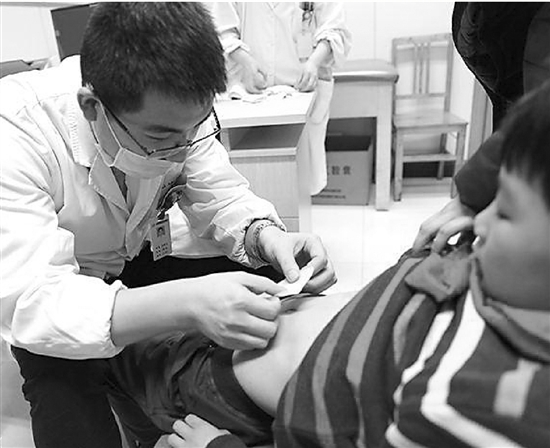 「90后俏妈育儿」3岁男孩脾虚积食，医生说出实情，奶奶倍感愧疚，很多家长常犯