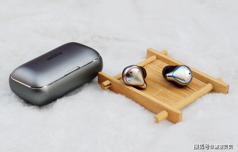 无线蓝牙耳机怎么开关机 c52f56e2fe0342398153850d83949cbe.jpeg