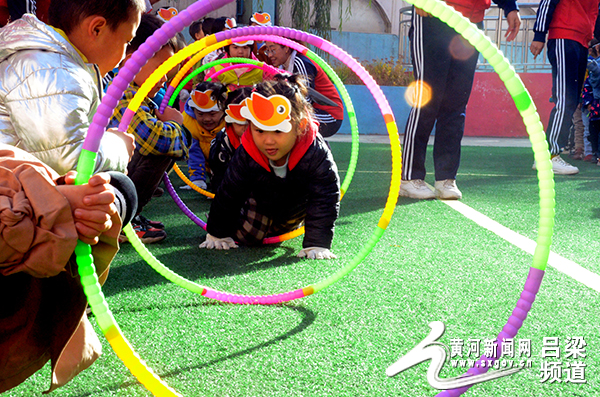 生活服务公司柳湾管理中心幼儿园举办趣味运动会