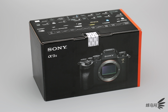 更好的握持感以及操控 索尼α9 II开箱图赏