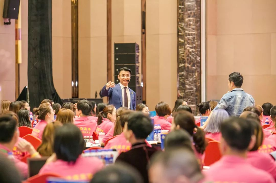 批发式成交演讲稿怎么写