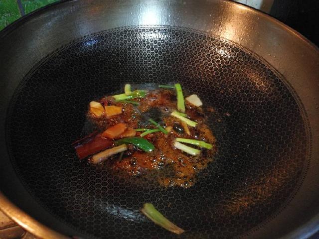 咋样做红烧肉上糖色不甜 67a9c19eb87c41f5a24de07b4ccdc285.jpeg