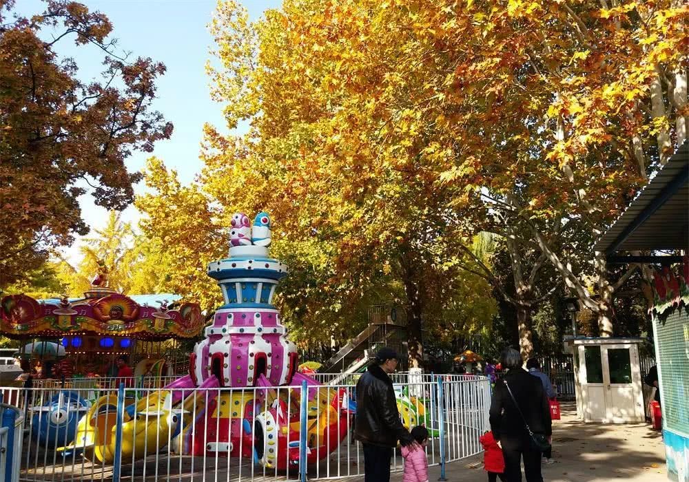 石景山公园北京 a18a00ac7819473291c5126d2441a11c.jpeg