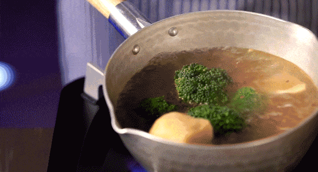 c6130e966c804651ad9f76dcc57b4d13.gif