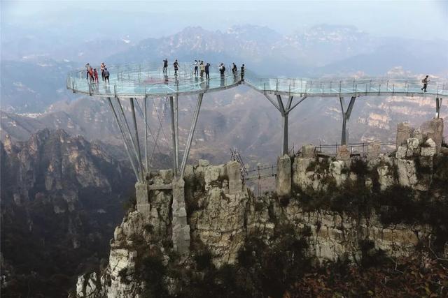 中國景區瘋建玻璃棧橋，全國有2000座，4D互動讓遊客“嚇破膽”，搖錢樹面臨整治  未分類 第2張