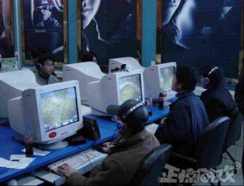 影响中国最深远的网游，玩家为了抢怪，在网吧通宵了一天一夜！_奇迹