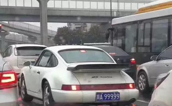 四川最牛保时捷车,挂成都最大车牌,国内目前只发现这一台