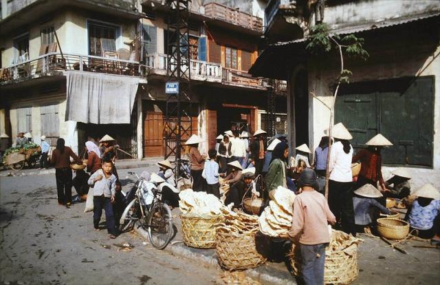 越南在70年代有多少人口_越南姑娘卖一次多少(2)