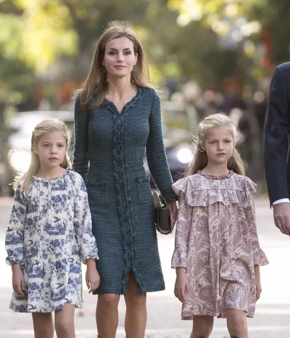 同款大小码服饰 24c3179e43ac4e2a96139573ca221592.jpeg