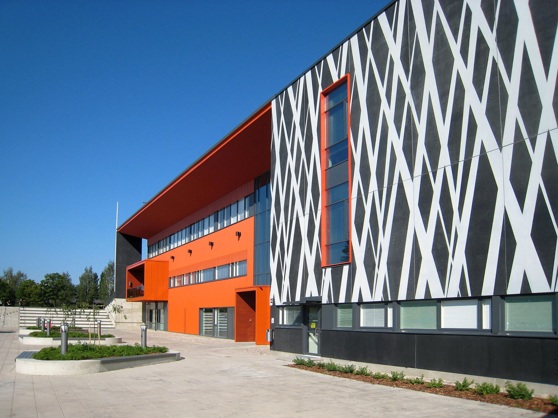 芬兰坎加萨拉高级学校教学大楼图像混凝土外墙