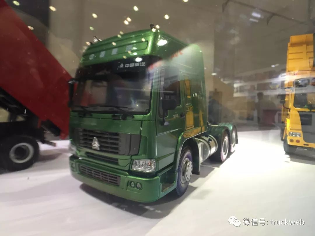 17:上汽汇众自卸车16:柳汽霸龙8x4自卸车15:欧曼雄狮牵引车14:红岩