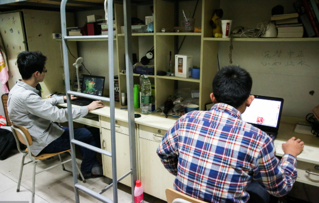 大学生太颓废在宿舍里做好这3件事你和别人的差距就拉开了
