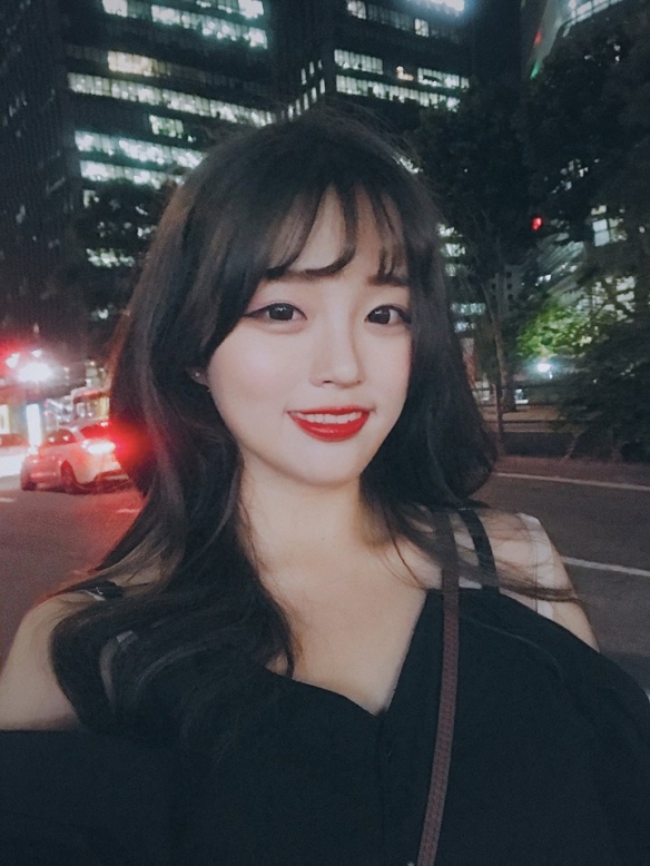 韩国美女coco性感来袭_直播