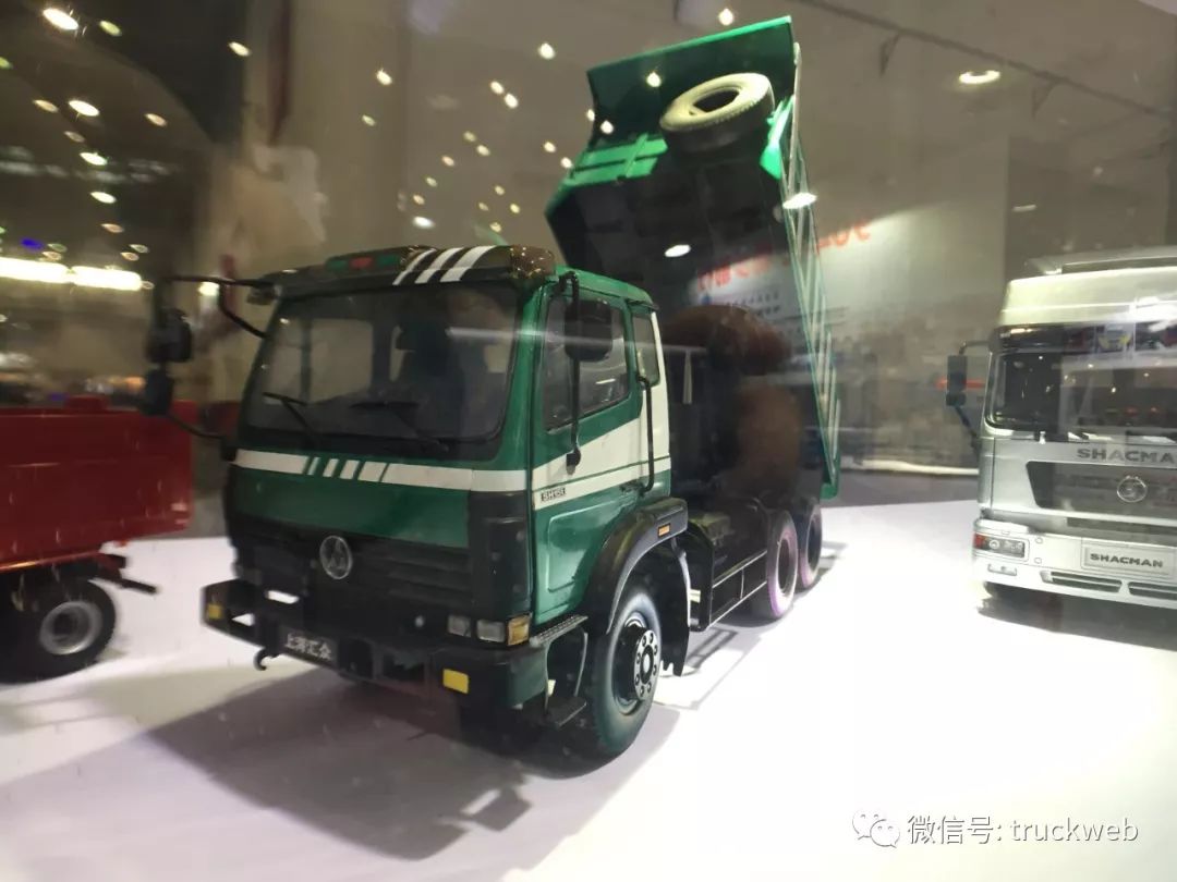 16:柳汽霸龙8x4自卸车15:欧曼雄狮牵引车14:红岩金刚自卸车13:重汽