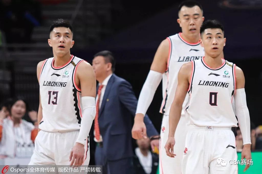 郭艾伦回暖16分5助攻 师弟35+13辽宁赛季首胜