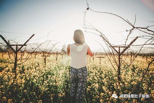 自律的女人是什么样 c03b7209bbde4ce892314df9ea16793c.jpeg