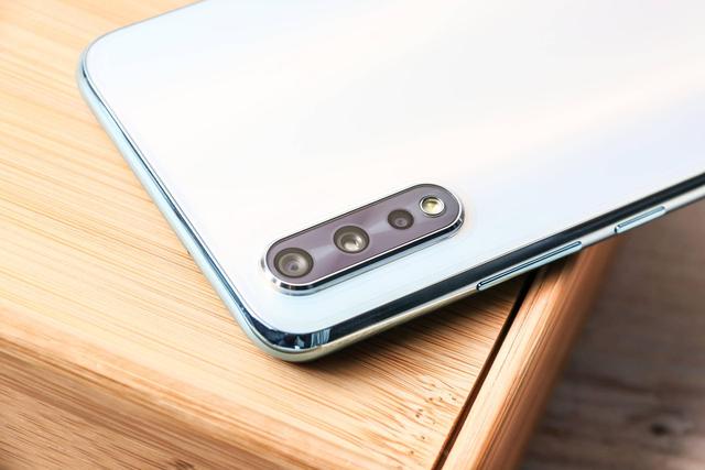 1798起,iQOO Neo 855版让骁龙8系手机价格重