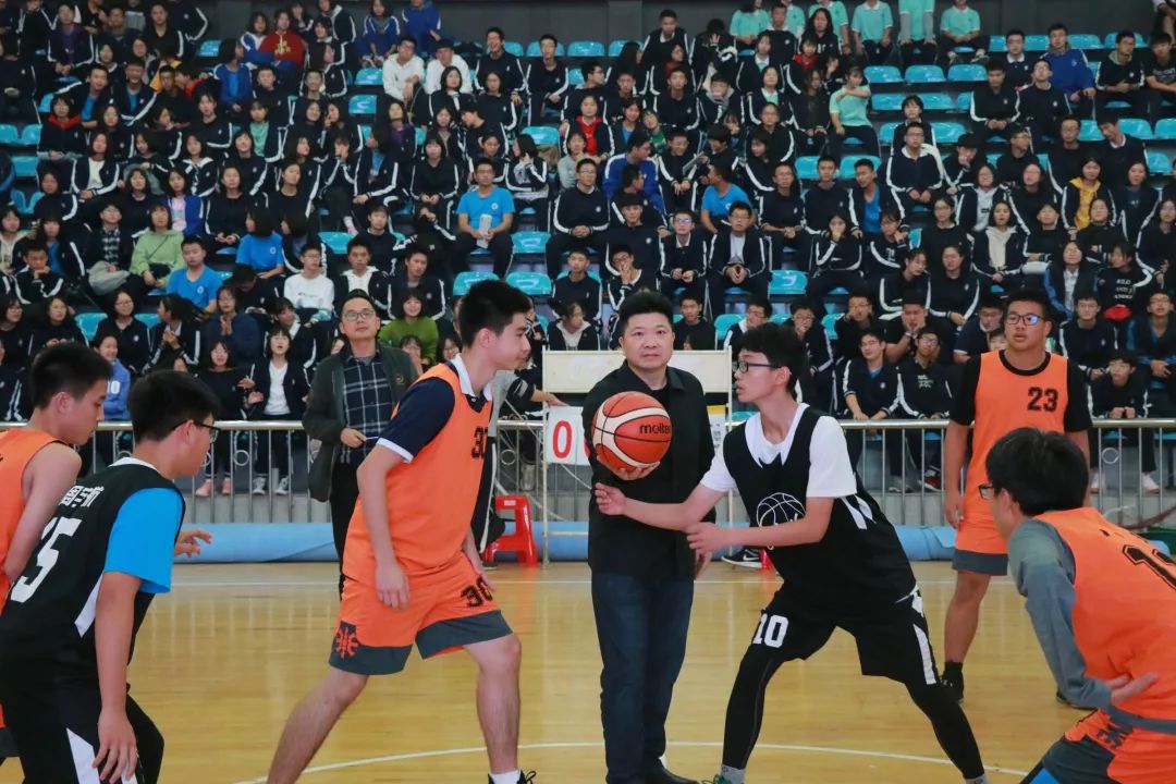 长沙市第六中学高一年级班级篮球赛顺利闭幕