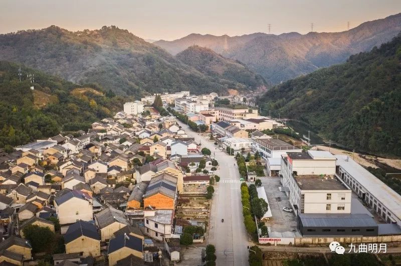 奉化溪口上跸驻村